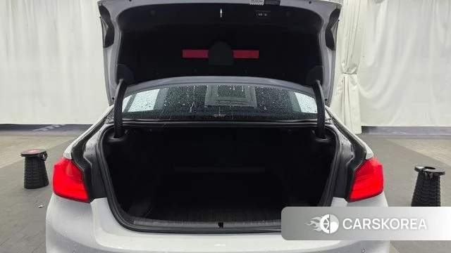 BMW 5 Series (G30) id 4285396 из Кореи 11