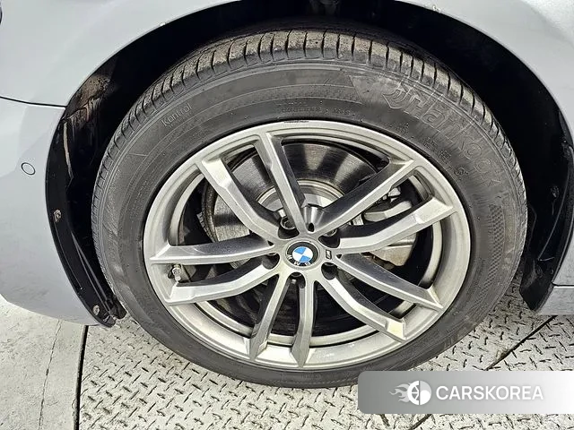 BMW 5 Series (G30) id 3709546 из Кореи 11