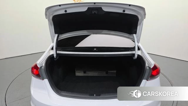 Hyundai Avante AD id 4596184 из Кореи 11