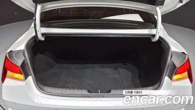 Hyundai Avante Hybrid (CN7) id 2718811 из Кореи 11