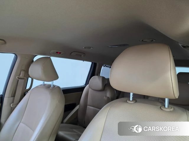Kia All New Carnival id 4448360 из Кореи 11