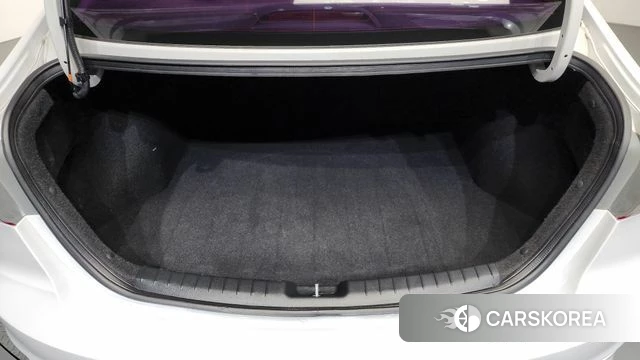 Hyundai Avante AD id 4020632 из Кореи 11