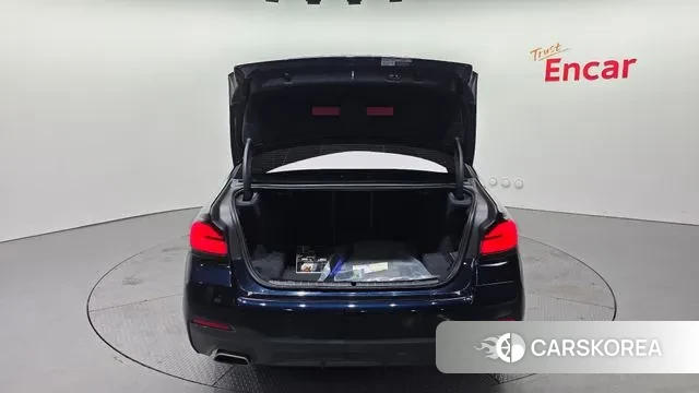 BMW 5 Series (G30) id 3685659 из Кореи 11