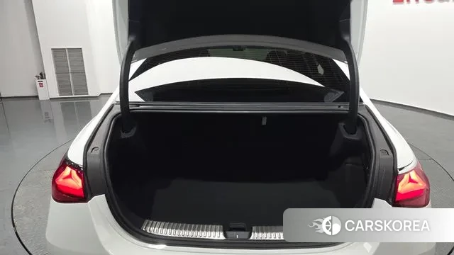 Mercedes-Benz E-Class W214 id 3689637 из Кореи 11