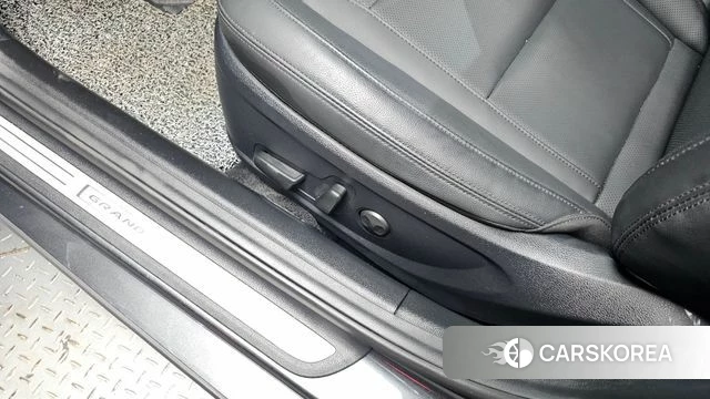 Hyundai The New Grandeur IG id 4604215 из Кореи 11