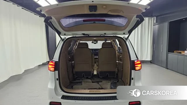 Kia The New Carnival id 3530601 из Кореи 11