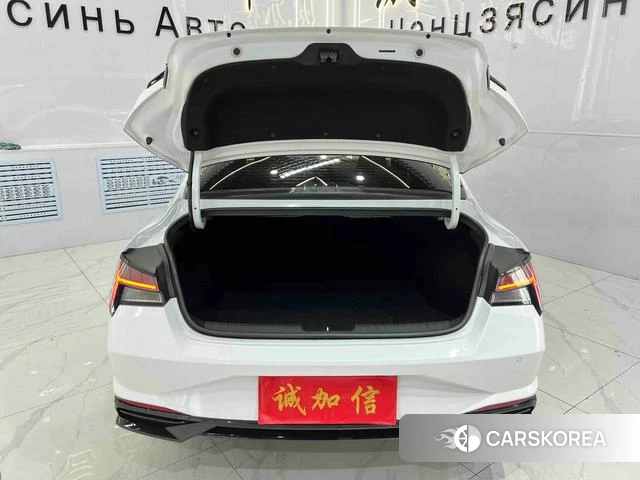 Hyundai Elantra id 4264480 из Китая 11