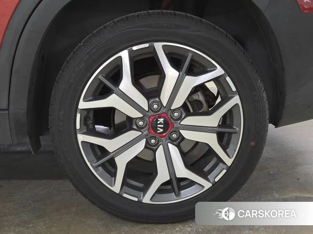 Kia Seltos id 4383763 из Кореи 11
