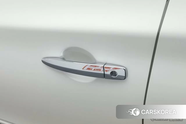 Nissan Xuan Yi id 4210677 из Китая 11