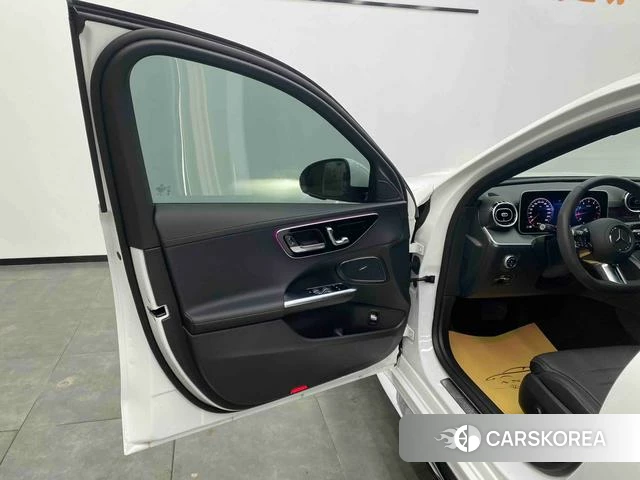 Mercedes-Benz Class C id 4256763 из Китая 11