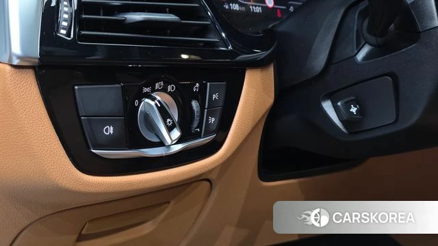 BMW 5 Series (G30) id 4872509 из Кореи 11