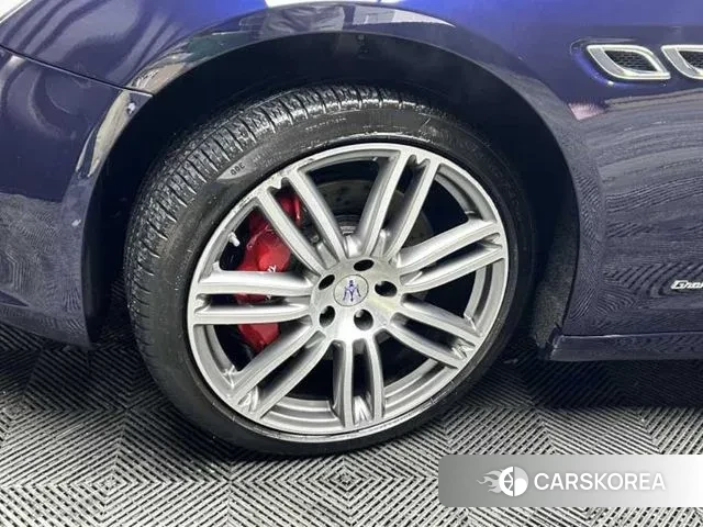 Maserati Quattroporte id 3695000 из Кореи 11