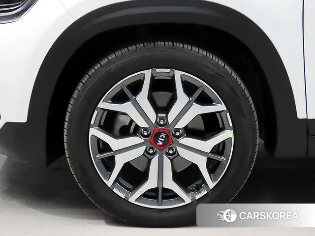 Kia Seltos id 3449302 из Кореи 11