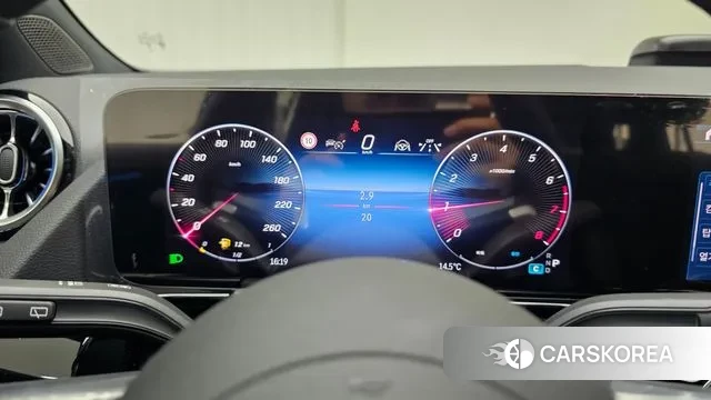 Mercedes-Benz GLA - Class H247 id 3410152 из Кореи 11