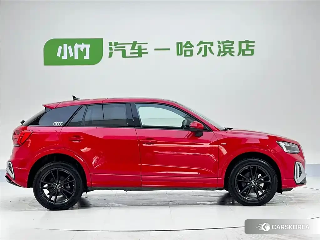 Audi Q2L id 4601030 из Китая 11