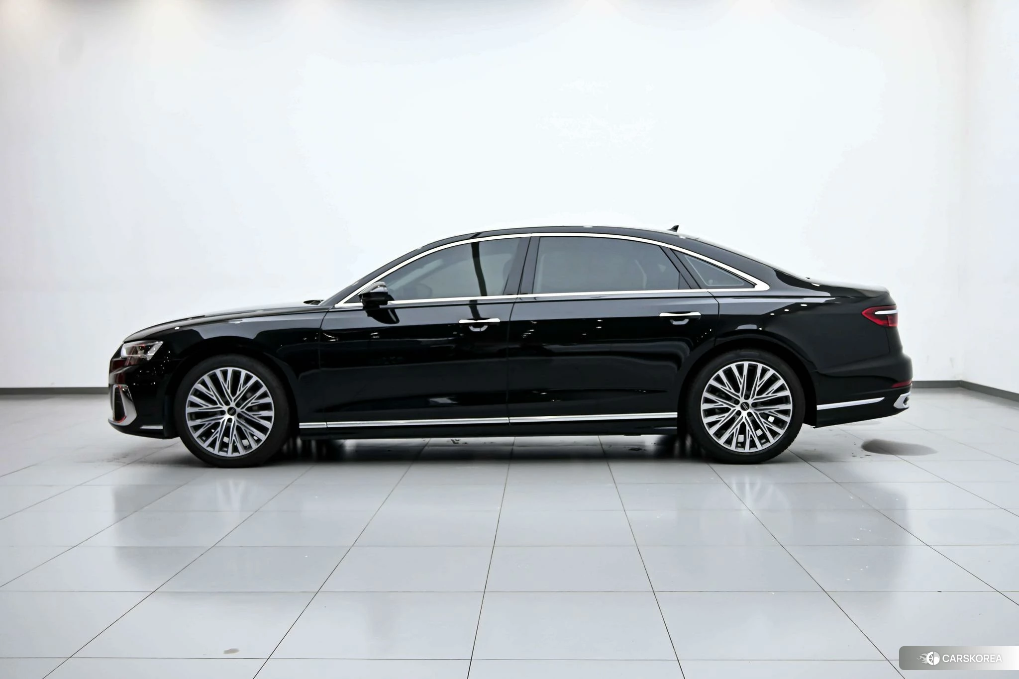 Audi A8 id 4512770 из Китая 11