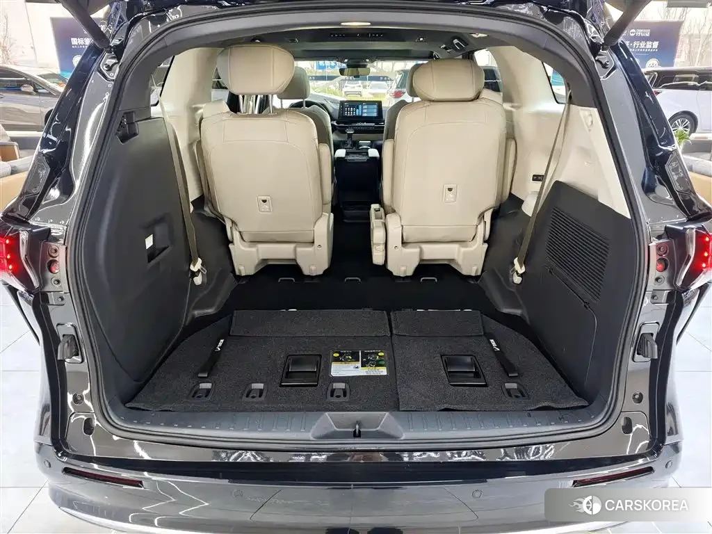 Toyota Sienna id 4546375 из Китая 11