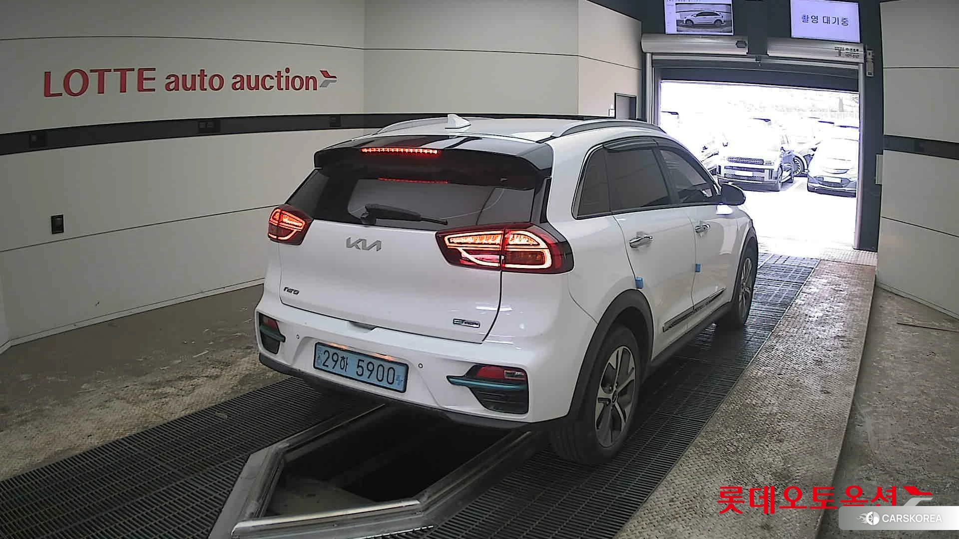 Kia Niro EV id 3888289 из Кореи 11