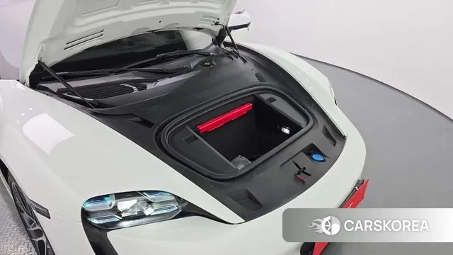 Porsche Taycan id 3017781 из Кореи 11