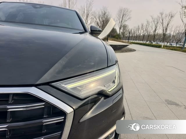 Audi A6L id 4263911 из Китая 11