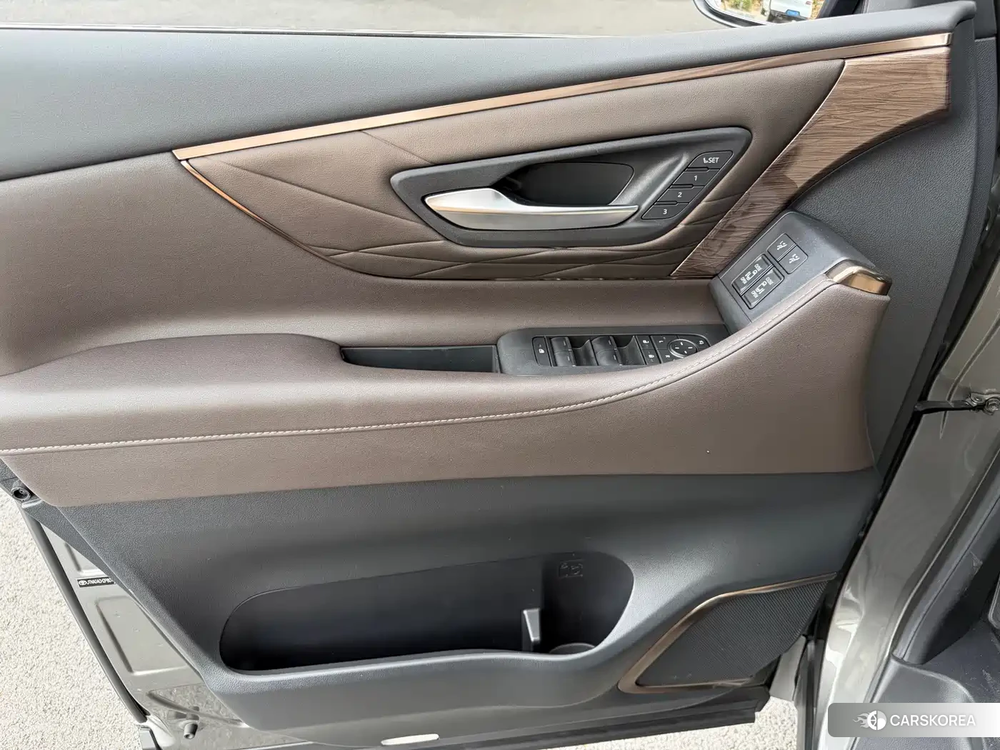 Toyota Vellfire id 4685924 из Китая 11