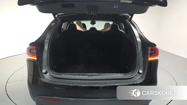 Tesla Model X id 3033359 из Кореи 11