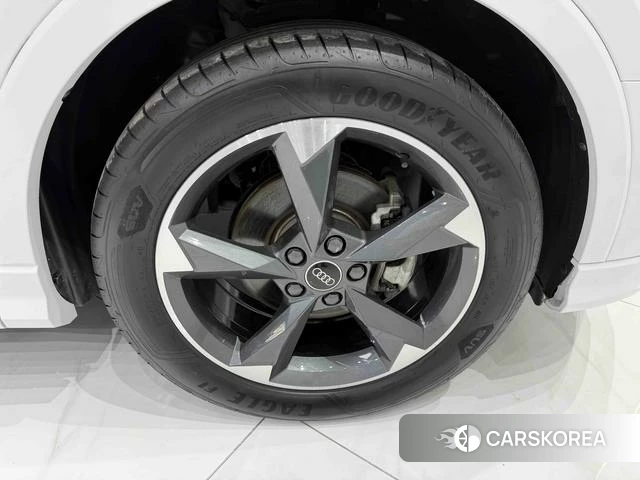 Audi Q3 id 4298355 из Китая 11