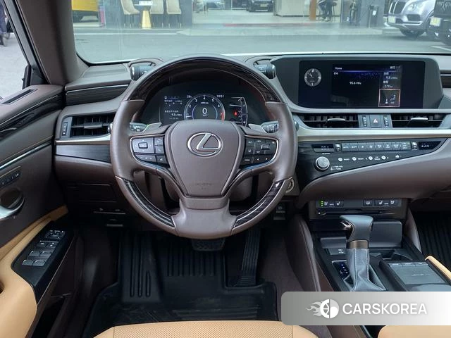 Lexus ES id 4261448 из Китая 11