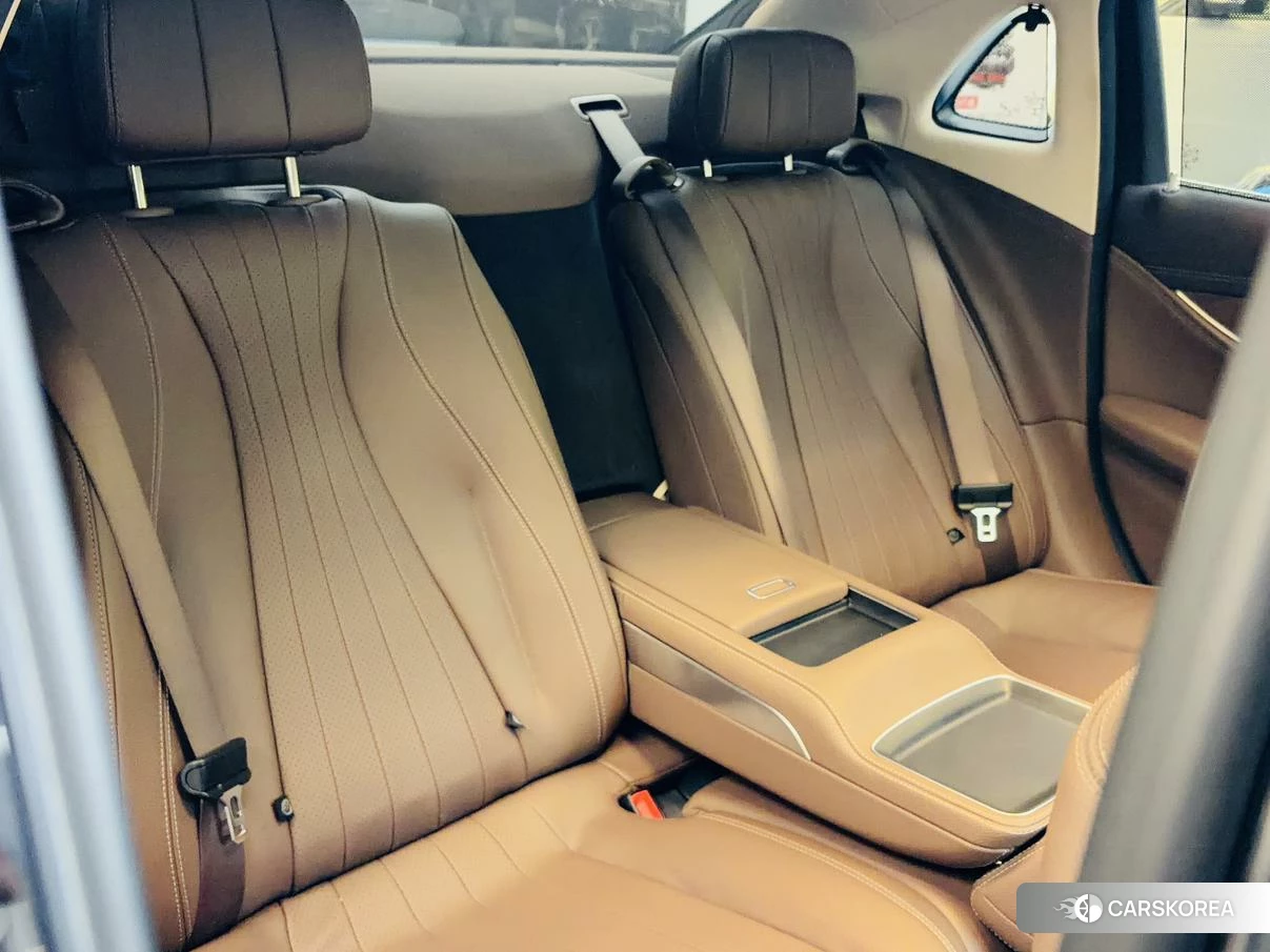 Mercedes-Benz E-class id 4452556 из Китая 11