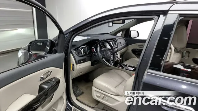 Kia The New Carnival id 2785073 из Кореи 11