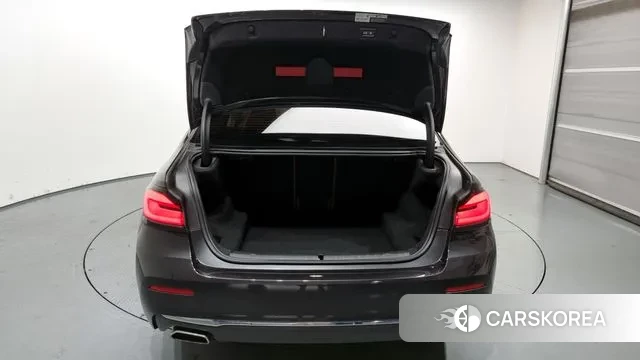 BMW 5 Series (G30) id 3003278 из Кореи 11