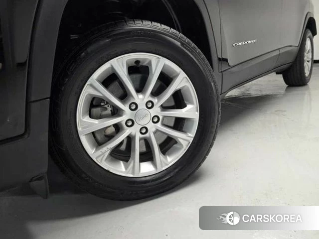 Jeep Cherokee (KL) id 4325293 из Кореи 11