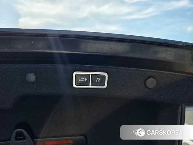 Hyundai Grandeur Hybrid (GN7) id 4591100 из Кореи 11