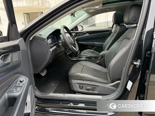 Volkswagen Passat id 4240831 из Китая 11
