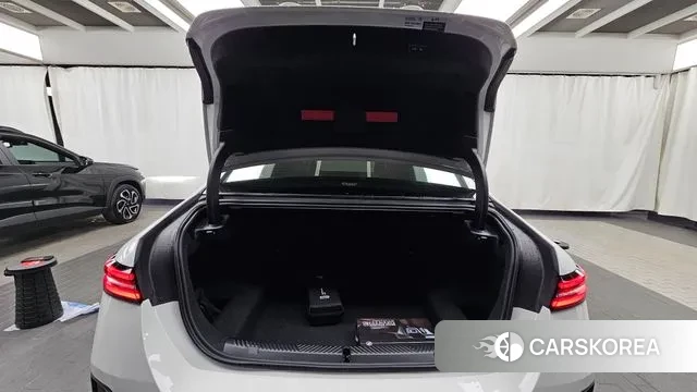 BMW 5 Series (G60) id 3775812 из Кореи 11