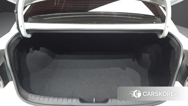 Hyundai Avante (CN7) id 2998981 из Кореи 11