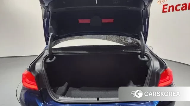 BMW 5 Series (G30) id 3509550 из Кореи 11