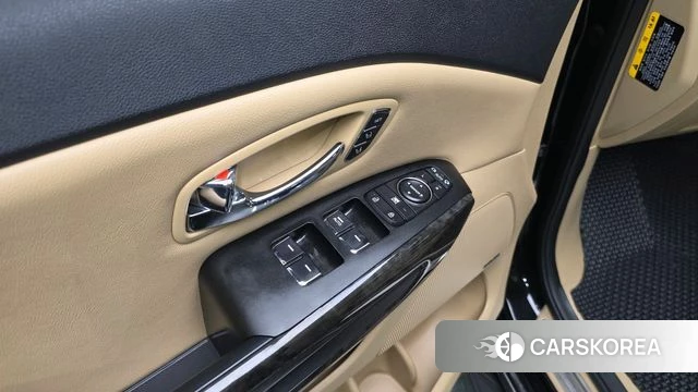 Kia The New Carnival id 4573882 из Кореи 11