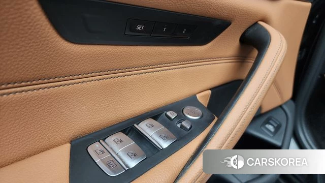BMW 5 Series (G30) id 4917437 из Кореи 11