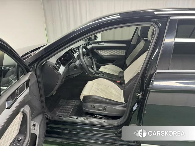 Volkswagen Magotan id 4257697 из Китая 11