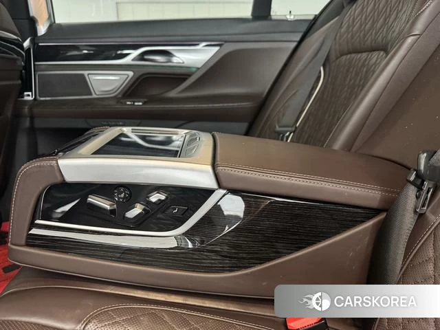 BMW 7 series id 4279107 из Китая 11