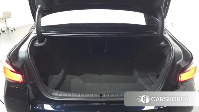 BMW 5 Series (G30) id 3610667 из Кореи 11