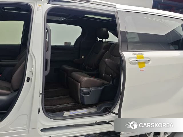 Toyota Saina id 4278225 из Китая 11