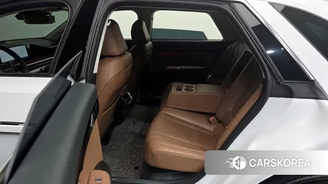 Hyundai Grandeur (GN7) id 3110146 из Кореи 11