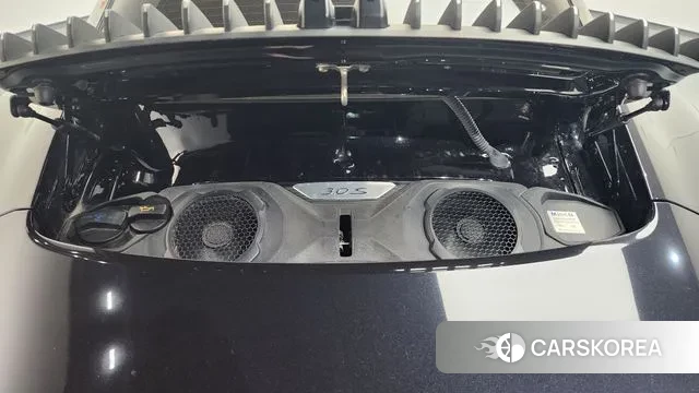 Porsche 911(992) id 3587943 из Кореи 11