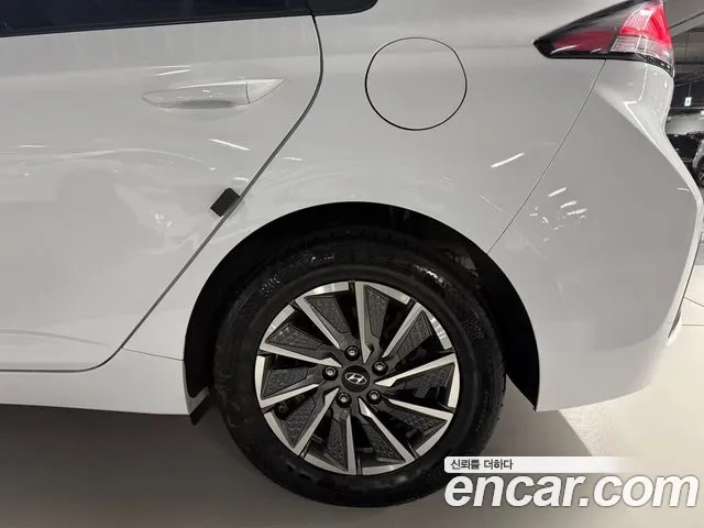 Hyundai The New Ionic Electric id 2936839 из Кореи 11