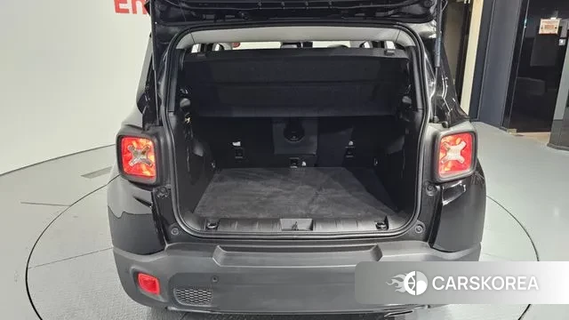 Jeep Renegade id 3354586 из Кореи 11