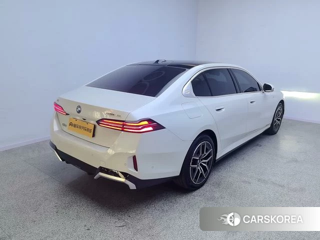 BMW i5 id 4259010 из Китая 11