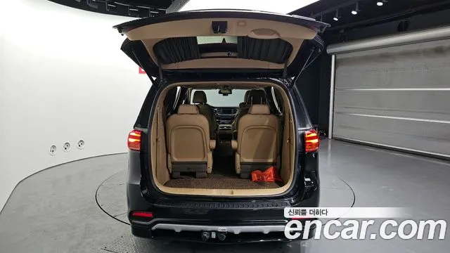 Kia The New Carnival id 2429463 из Кореи 11