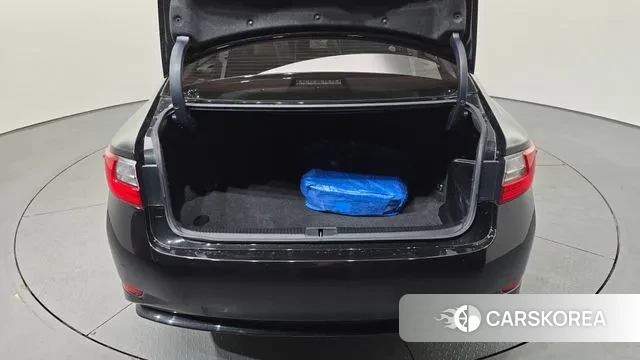 Lexus New ES300h id 3578789 из Кореи 11